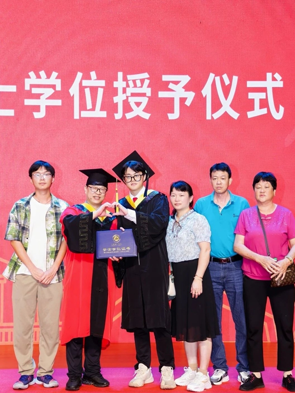 微信图片_20250630151507.jpg